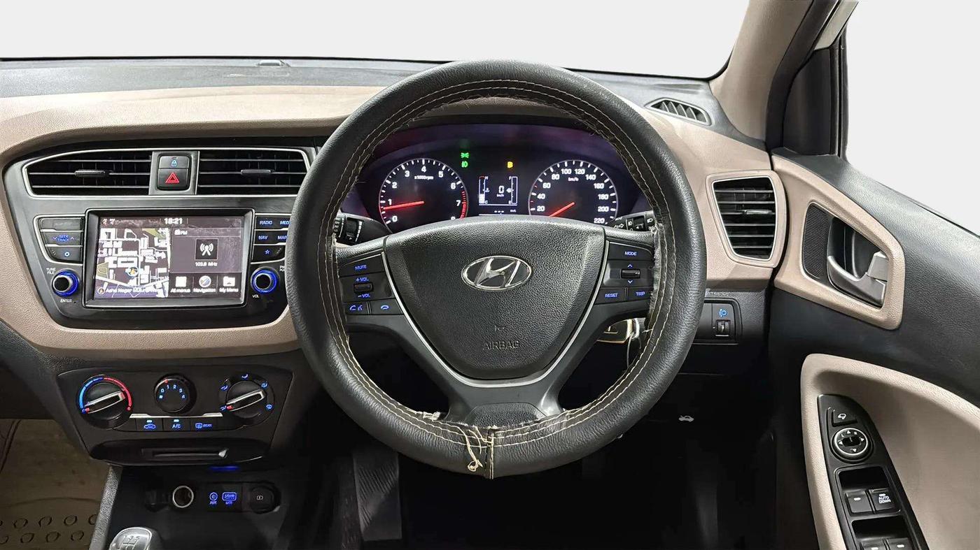 2019 Hyundai Elite i20 SPORTZ PLUS 1.2, Petrol, Manual, 29,838 km, Steering Wheel Close Up