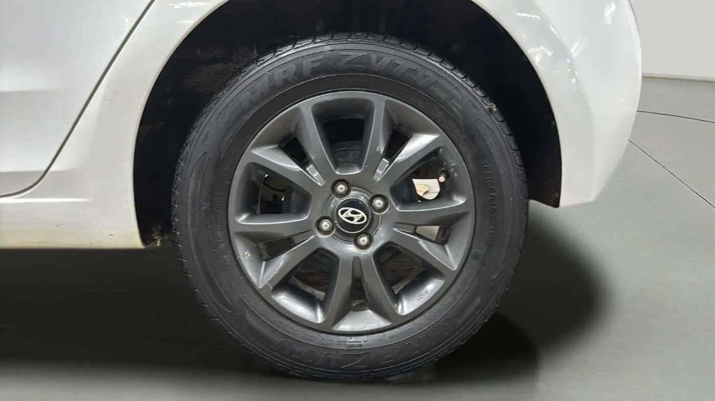 2019 Hyundai Elite i20 SPORTZ PLUS 1.2, Petrol, Manual, 29,838 km, Left Rear Wheel