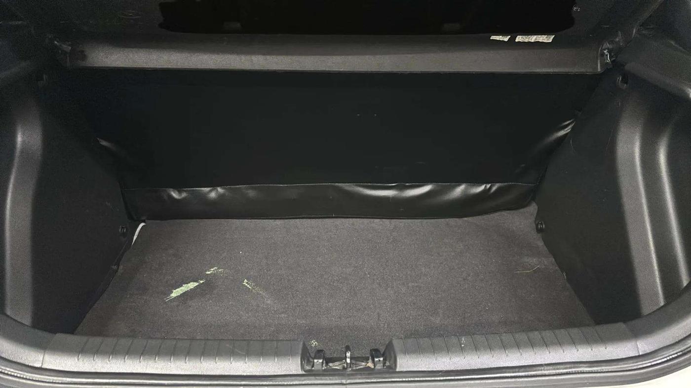 2019 Hyundai Elite i20 SPORTZ PLUS 1.2, Petrol, Manual, 29,838 km, Boot Open Zoomed View