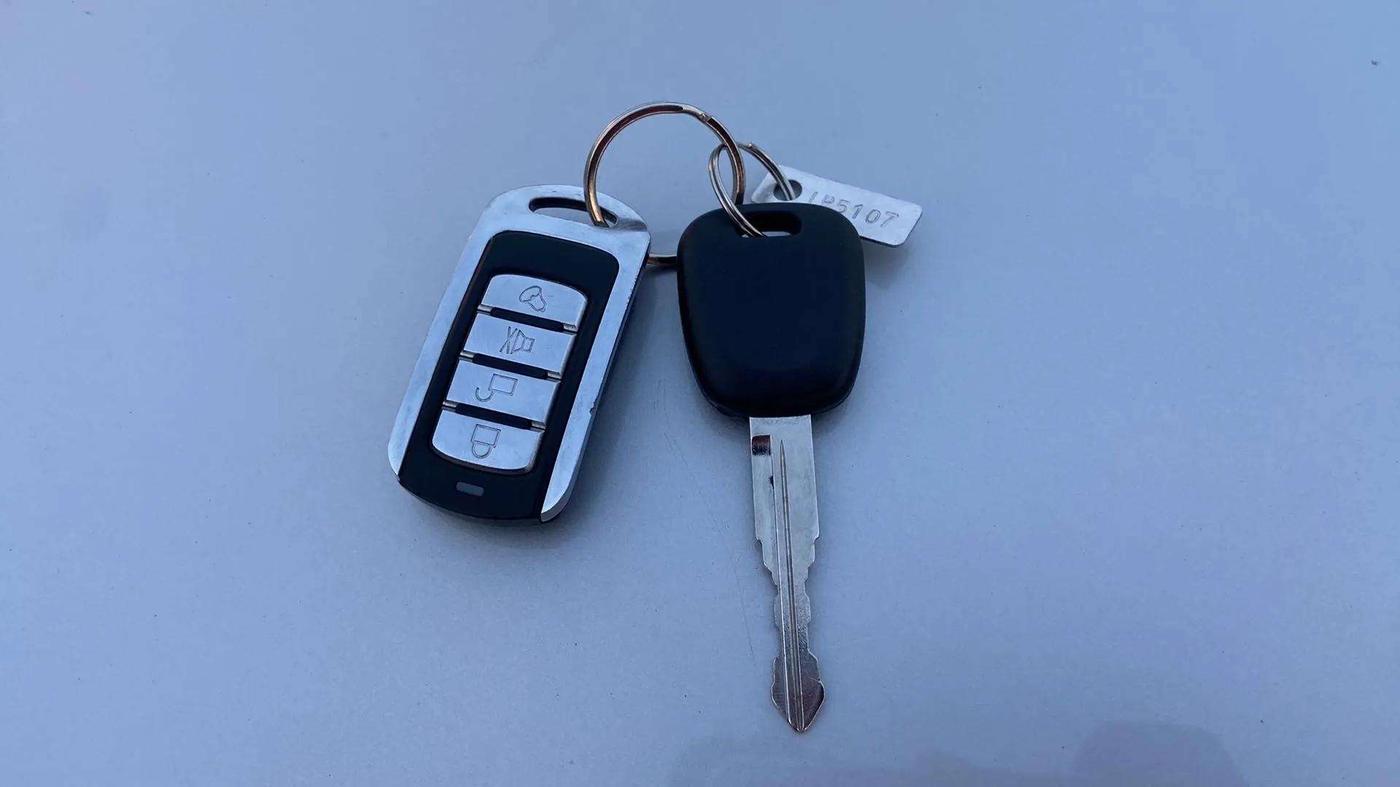 2024 Maruti Alto K10 VXI, Petrol, Manual, 10,695 km, Key Close Up