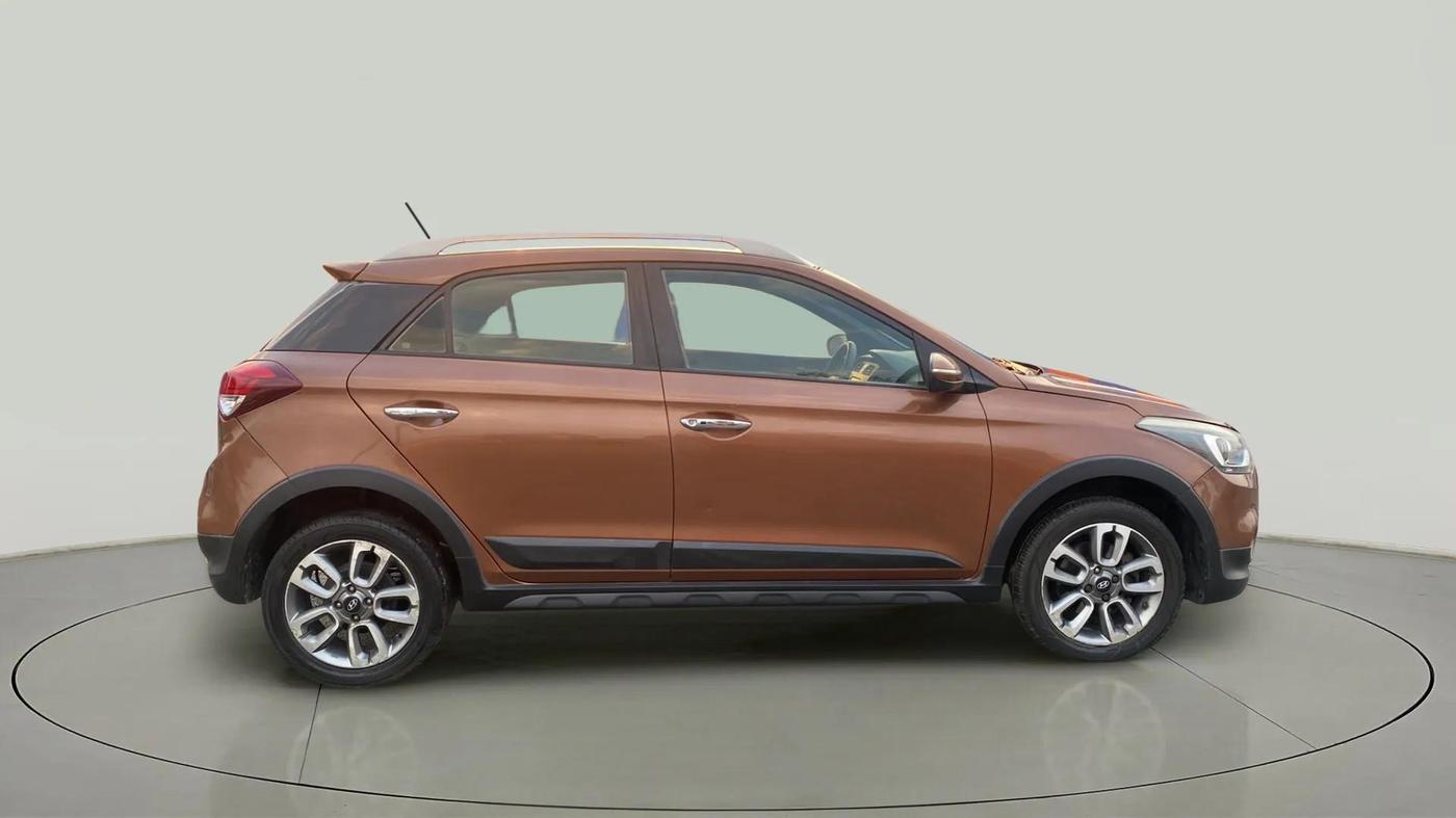 2016 Hyundai i20 Active 1.4 SX, Diesel, Manual, 87,977 km, Right Side View