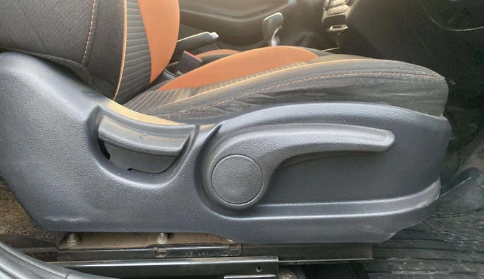 2016 Hyundai i20 Active 1.4 SX, Diesel, Manual, 87,914 km, Driver Side Adjustment Panel