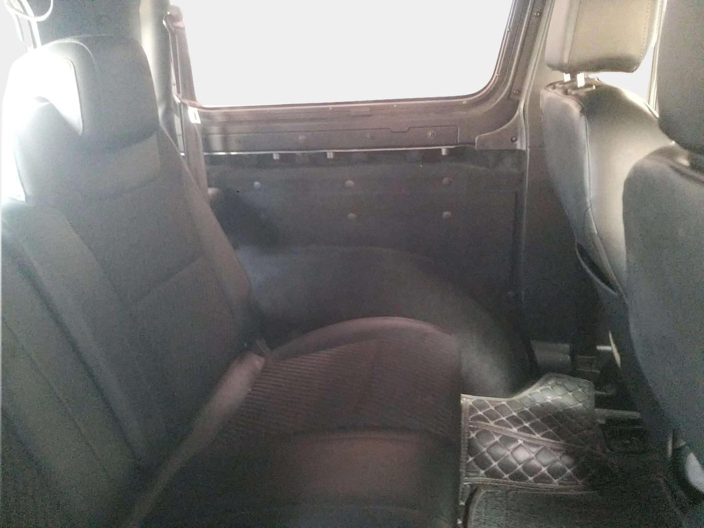 2023 Mahindra Thar LX HARD TOP 4WD MT, Diesel, Manual, 20,111 km, Right Side Rear Door Cabin