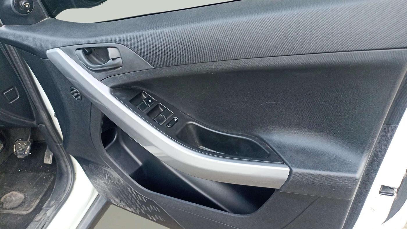 2022 Tata NEXON XM DIESEL, Diesel, Manual, 27,912 km, Driver Side Door Panels Control