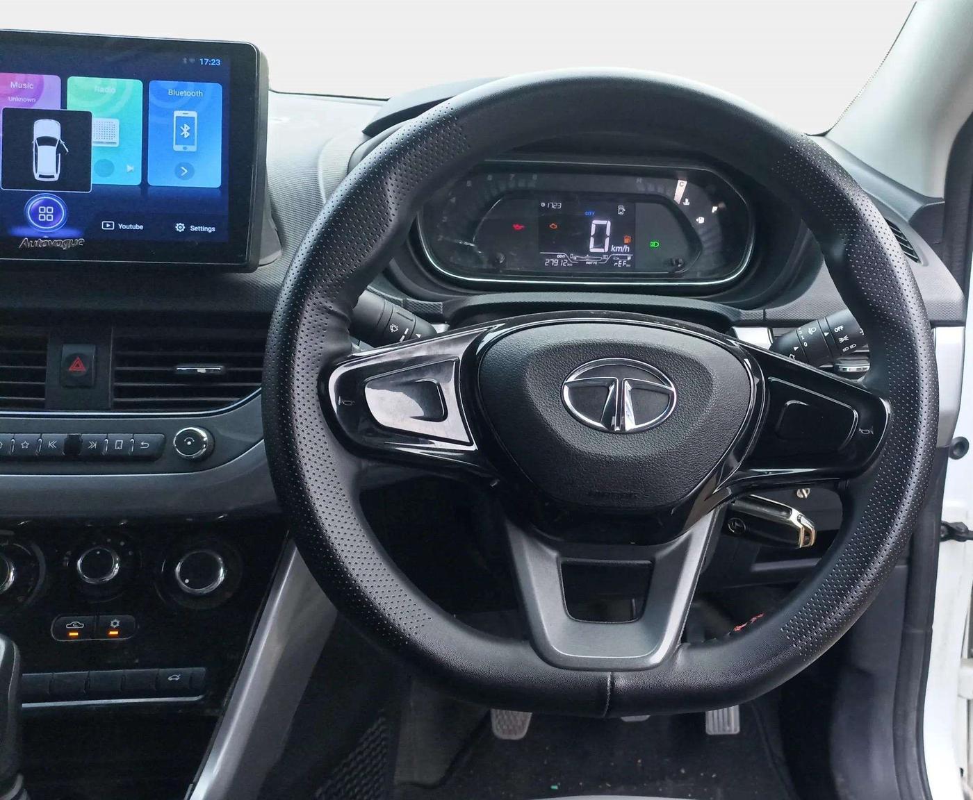 2022 Tata NEXON XM DIESEL, Diesel, Manual, 27,912 km, Steering Wheel Close Up