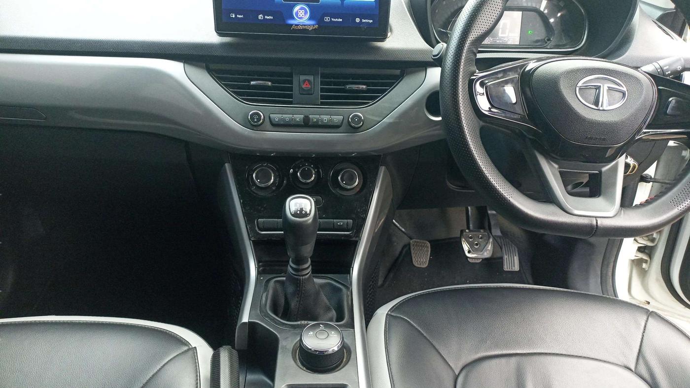 2022 Tata NEXON XM DIESEL, Diesel, Manual, 27,912 km, Air Conditioner