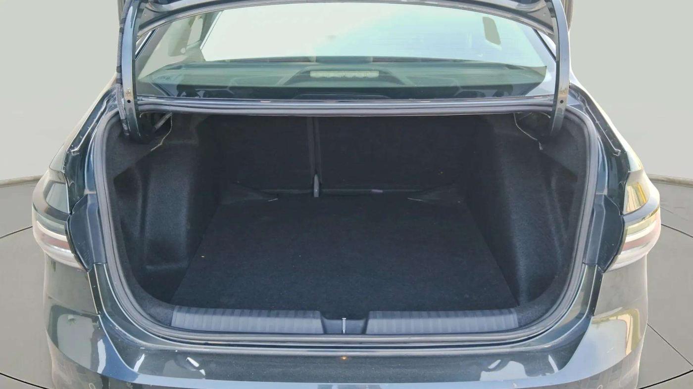 2022 Volkswagen VIRTUS TOPLINE TSI 1.0 MT, Petrol, Manual, 35,162 km, Boot Inside