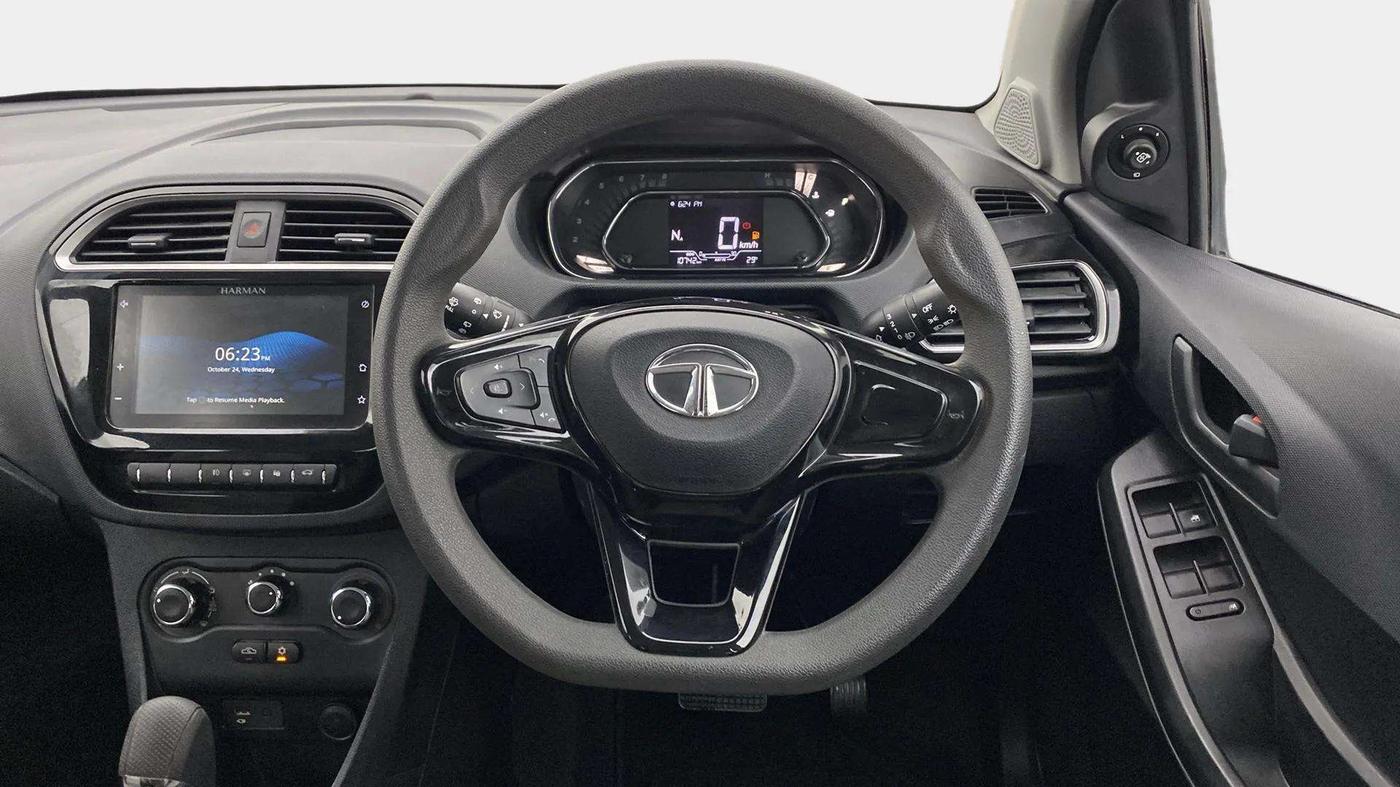 2022 Tata TIAGO NRG XZ AMT, Petrol, Automatic, 10,794 km, Steering Wheel Close Up