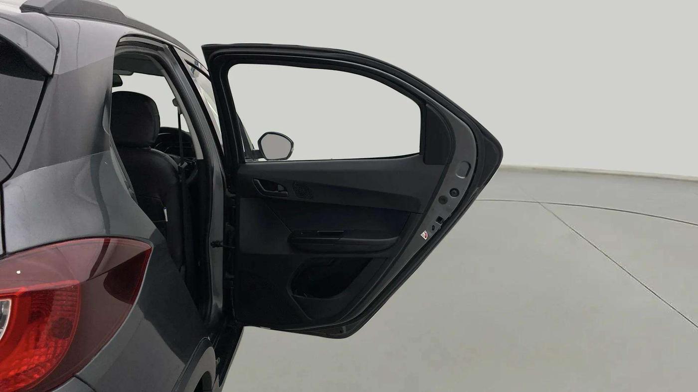 2022 Tata TIAGO NRG XZ AMT, Petrol, Automatic, 10,794 km, RHS Rear Door