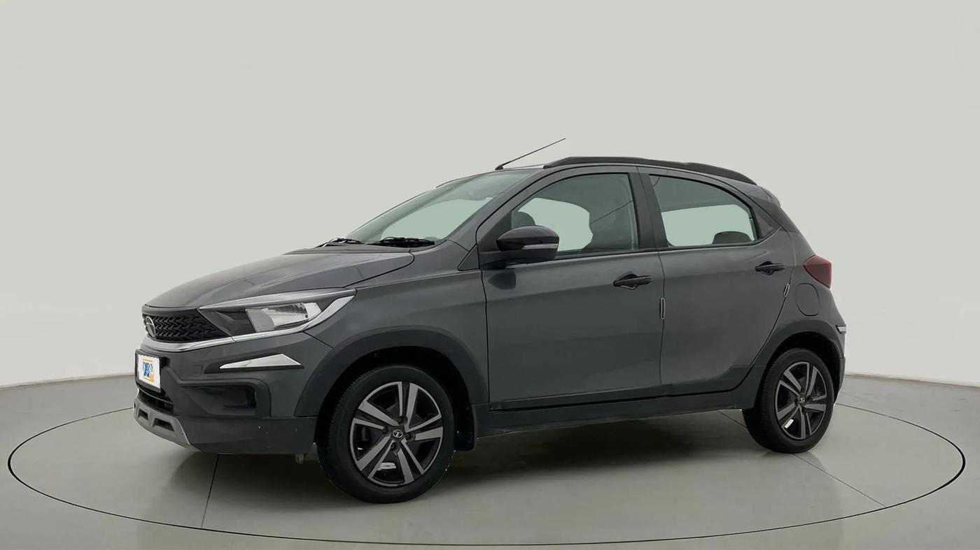 2022 Tata TIAGO NRG XZ AMT, Petrol, Automatic, 10,794 km, Left Front Diagonal