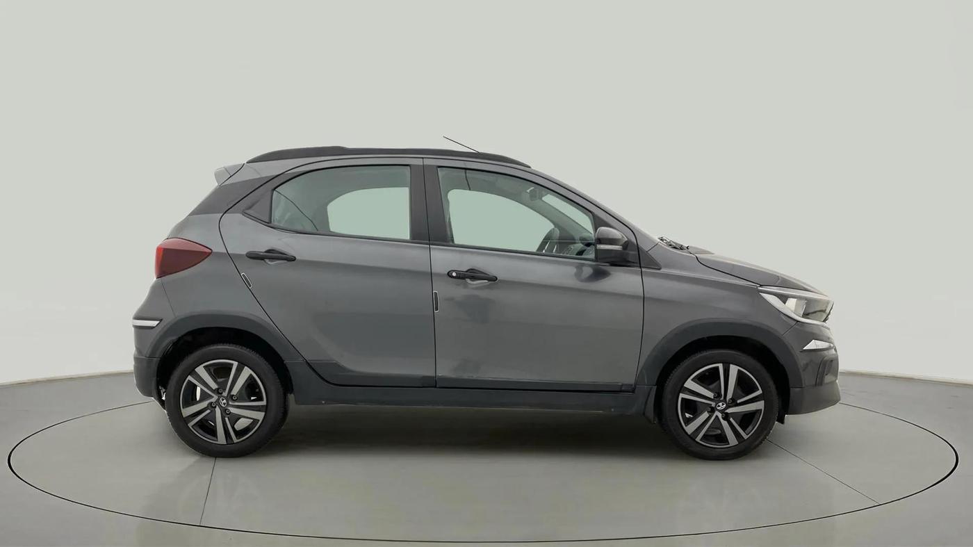 2022 Tata TIAGO NRG XZ AMT, Petrol, Automatic, 10,794 km, Right Side View
