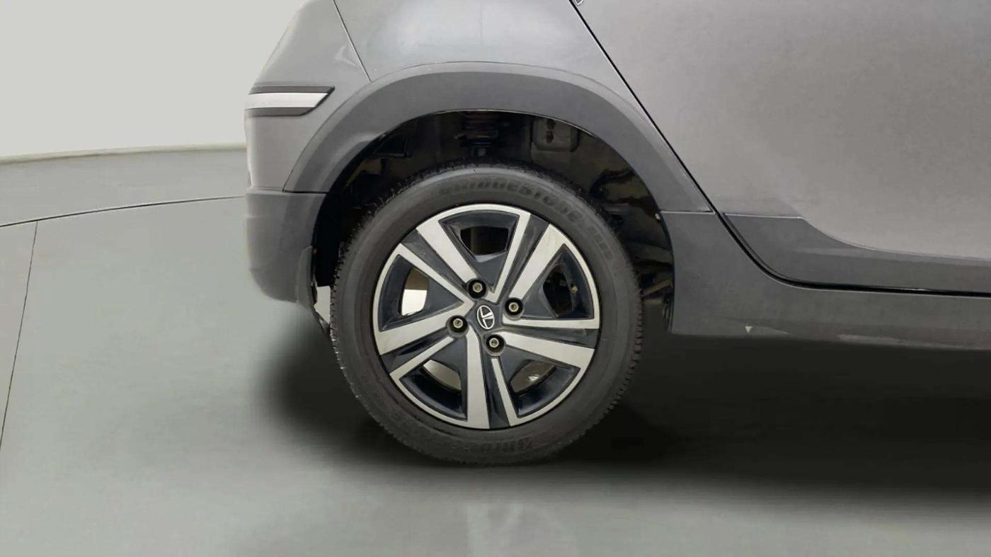 2022 Tata TIAGO NRG XZ AMT, Petrol, Automatic, 10,794 km, Right Rear Wheel