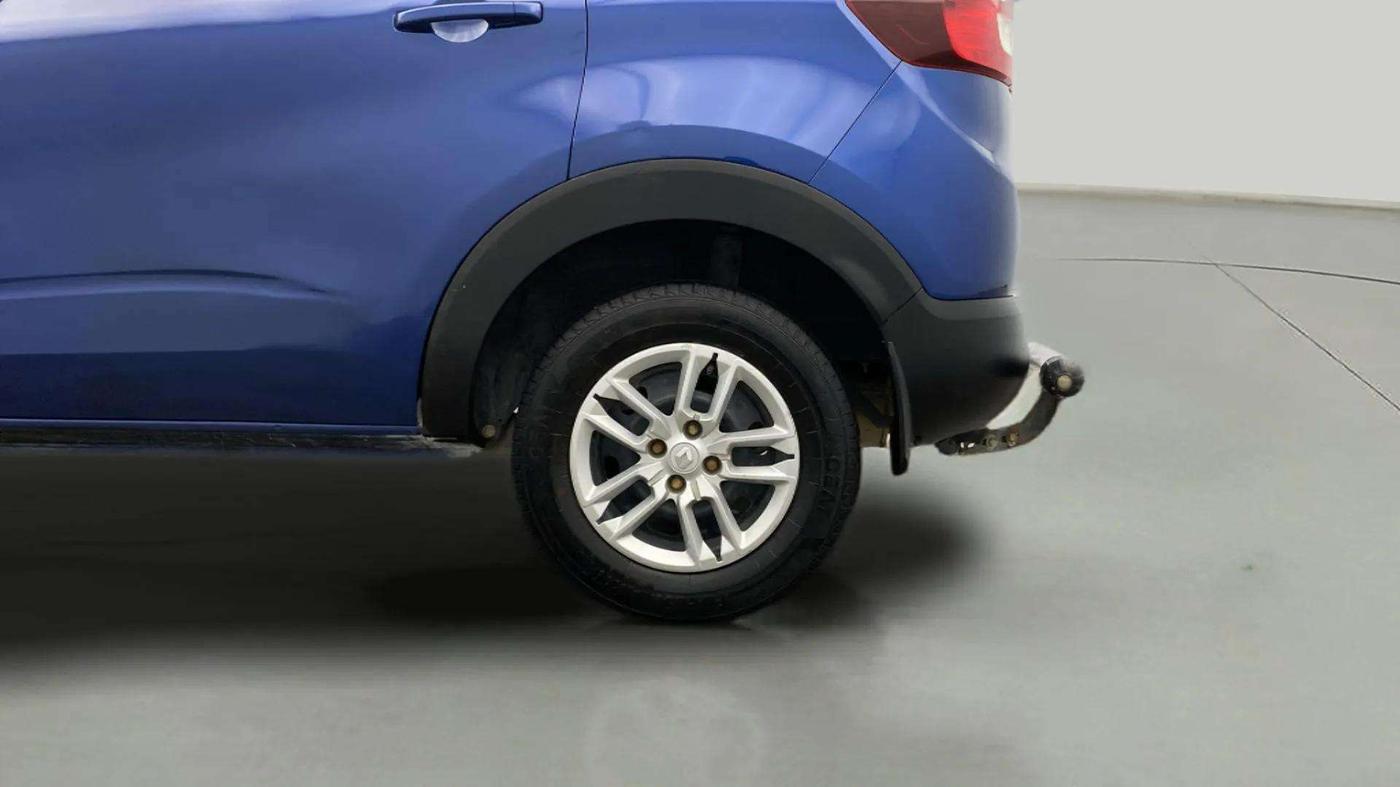 2021 Renault TRIBER RXL MT, Petrol, Manual, 31,011 km, Left Rear Wheel