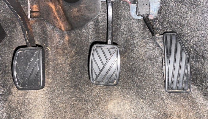 2023 Maruti Swift ZXI PLUS DUAL TONE, Petrol, Manual, 42,218 km, Pedals