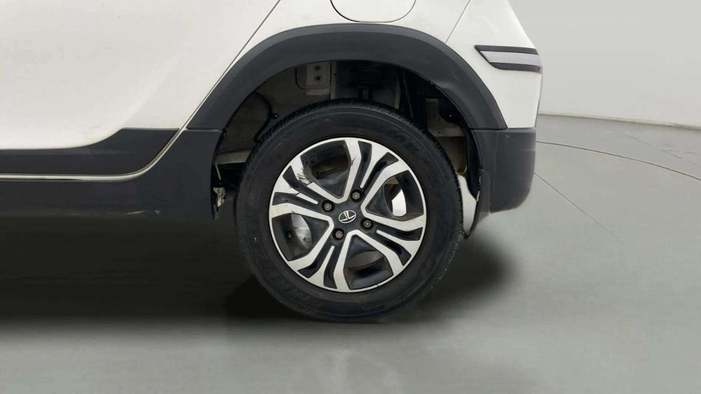 2023 Tata TIAGO NRG XT ICNG, CNG, Manual, 66,038 km, Left Rear Wheel