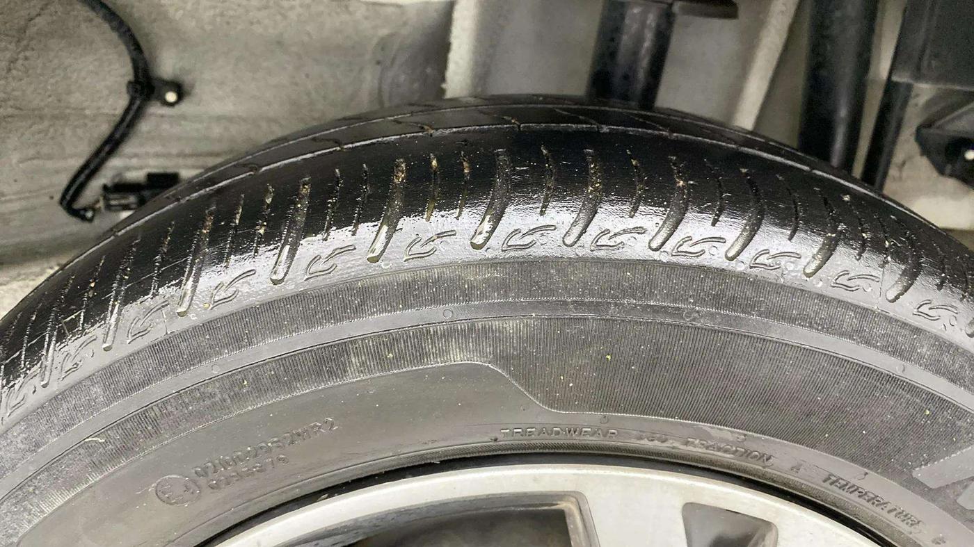 2023 Tata TIAGO NRG XT ICNG, CNG, Manual, 66,038 km, Left Rear Tyre Tread