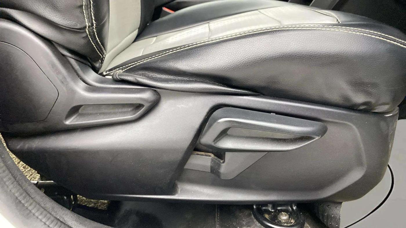 2023 Tata TIAGO NRG XT ICNG, CNG, Manual, 66,038 km, Driver Side Adjustment Panel