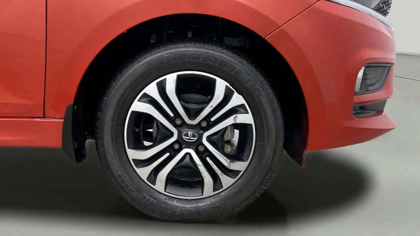 2021 Tata Tiago XZA PETROL, Petrol, Automatic, 10,691 km, Right Front Wheel