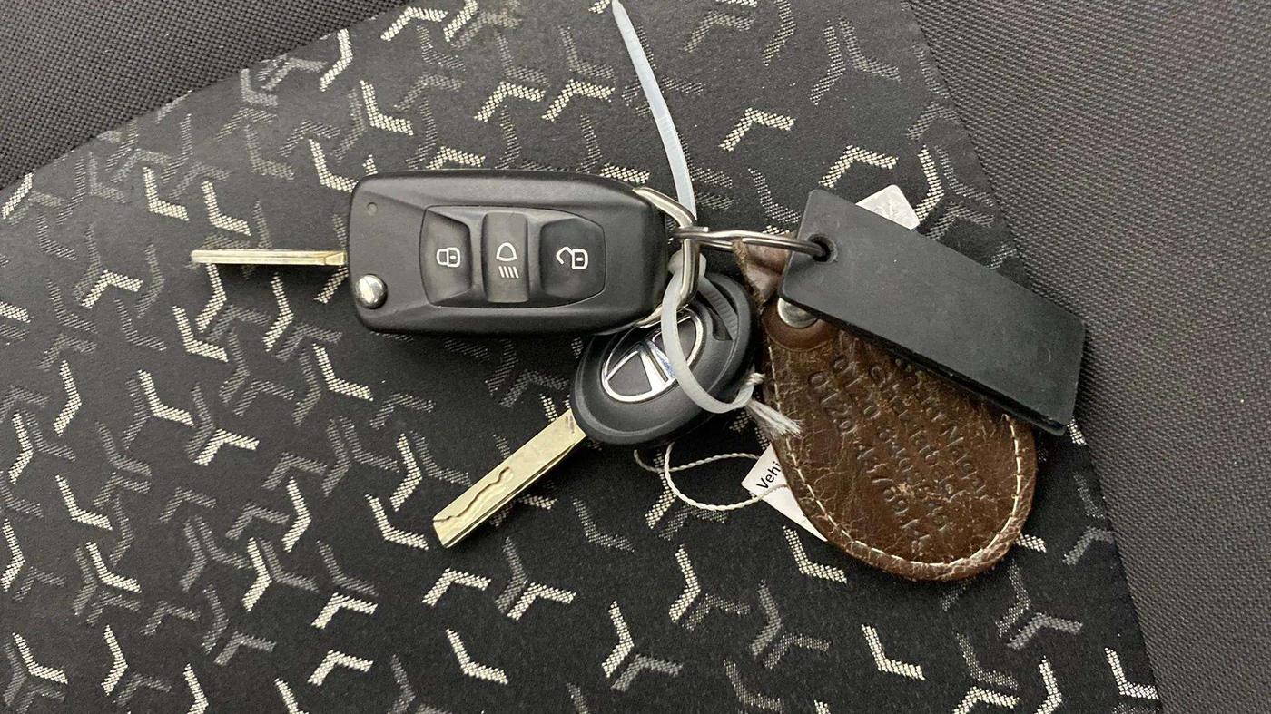 2021 Tata Tiago XZA PETROL, Petrol, Automatic, 10,691 km, Key Close Up