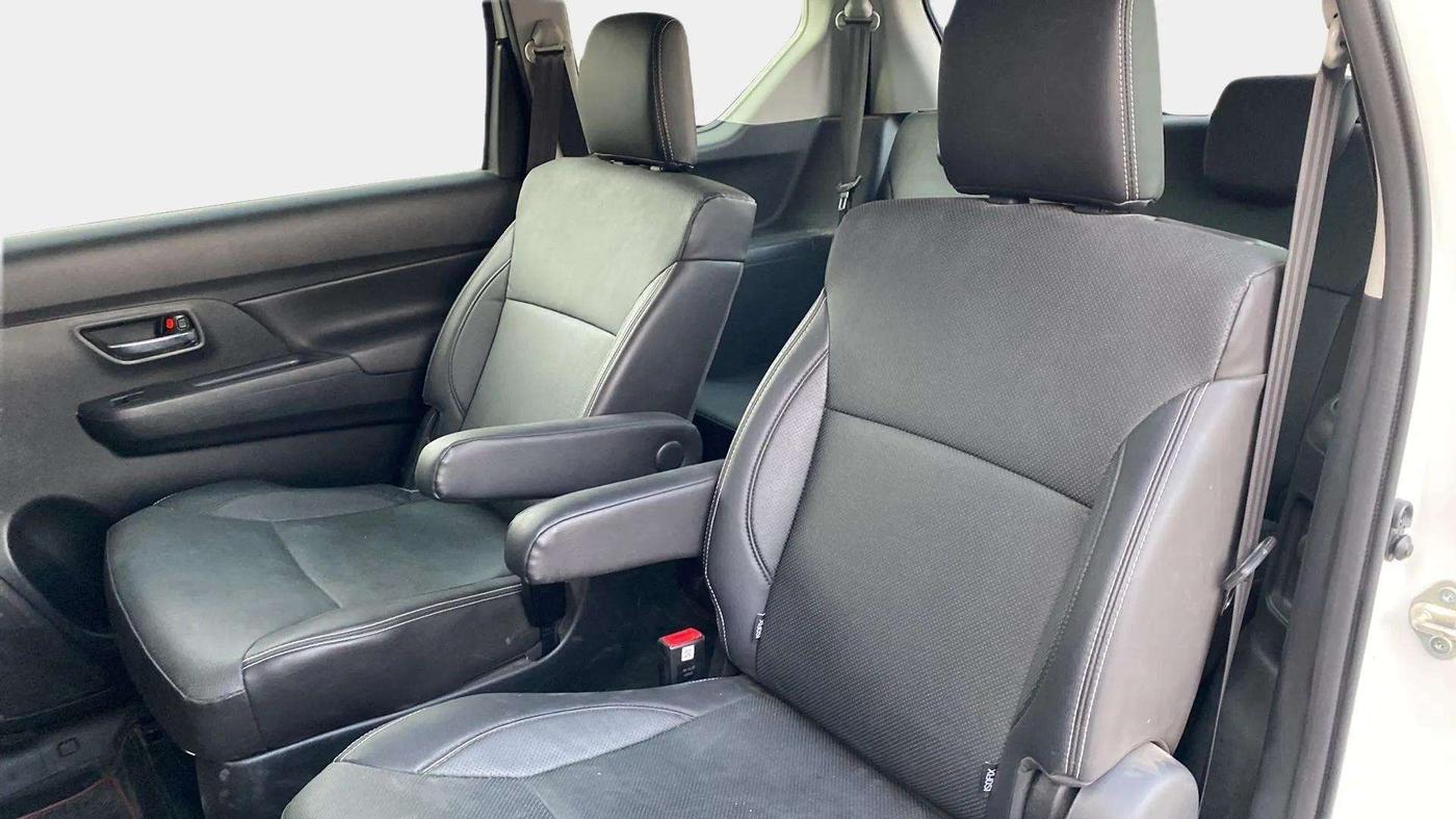 2022 Maruti XL6 ALPHA PLUS MT, Petrol, Manual, 16,000 km, Right Side Rear Door Cabin