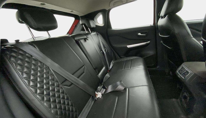 2021 Nissan MAGNITE XV PREMIUM TURBO CVT DUAL TONE, Petrol, Automatic, 20,842 km, Right Side Rear Door Cabin