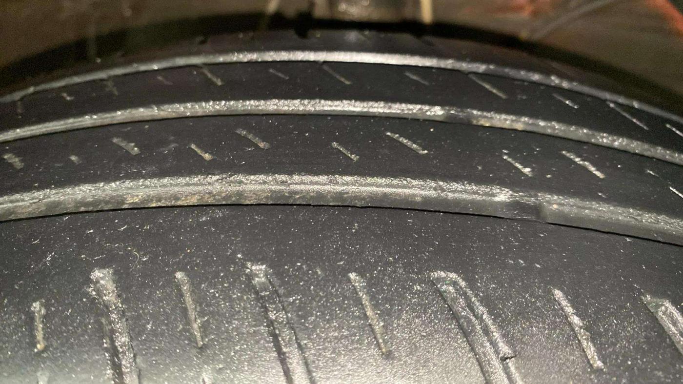 2022 Maruti Swift VXI, Petrol, Manual, 72,370 km, Right Front Tyre Tread
