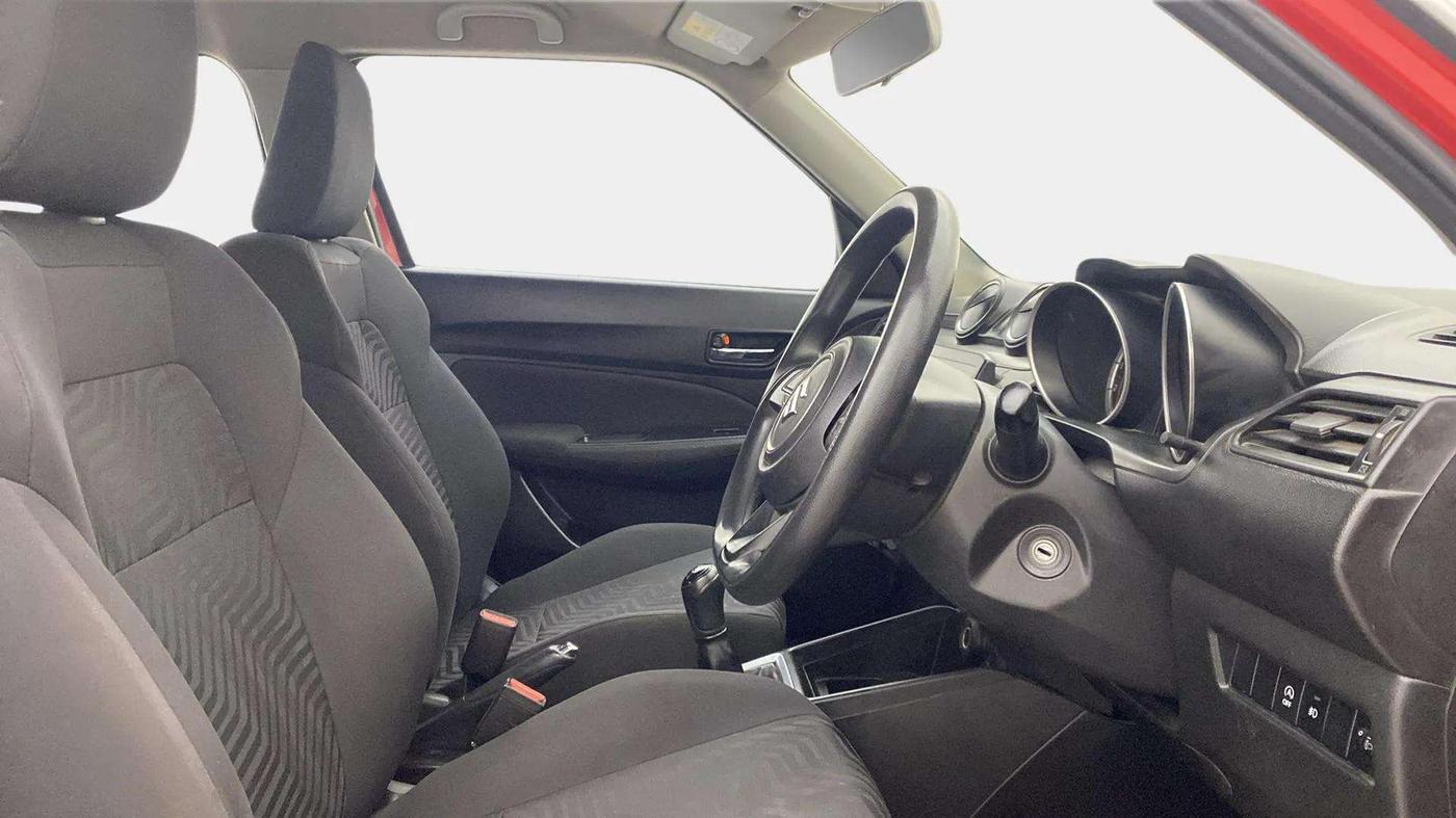 2022 Maruti Swift VXI, Petrol, Manual, 72,370 km, Right Side Front Door Cabin