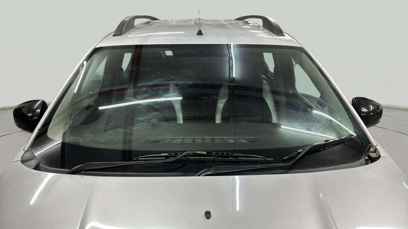 2022 Renault TRIBER RXT, Petrol, Manual, 23,620 km, Front Windshield