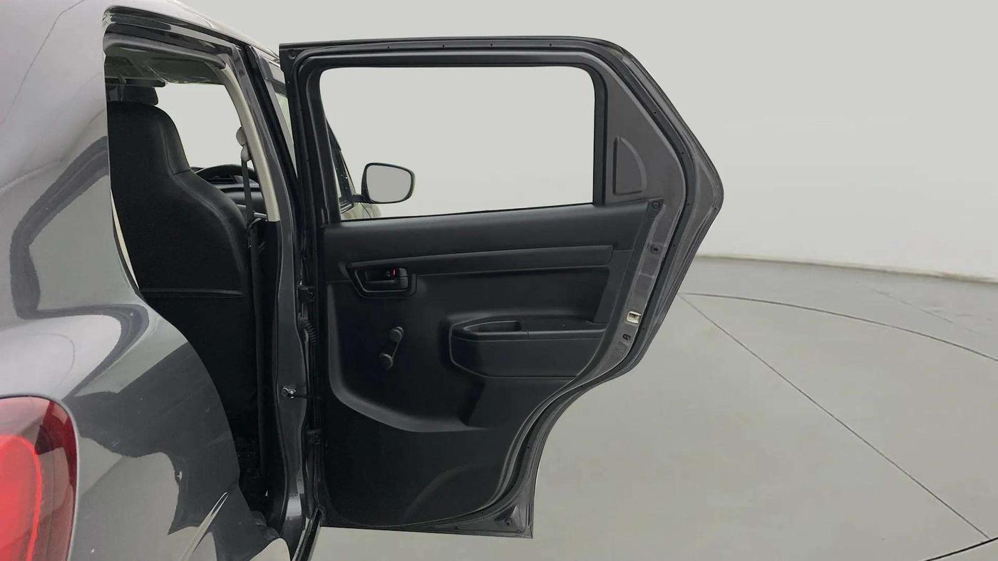 2022 Maruti S PRESSO VXI+, Petrol, Manual, 19,855 km, RHS Rear Door