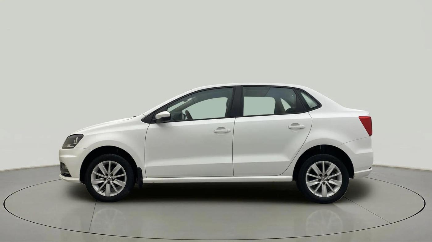 2016 Volkswagen Ameo HIGHLINE1.2L, Petrol, Manual, 59,575 km, Left Side