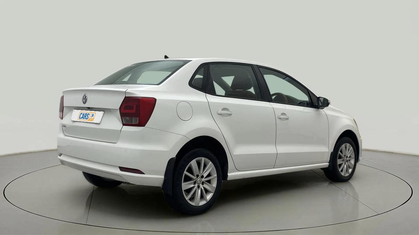 2016 Volkswagen Ameo HIGHLINE1.2L, Petrol, Manual, 59,575 km, Right Back Diagonal