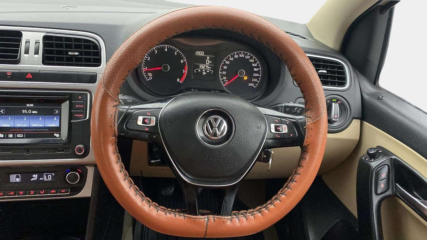 2016 Volkswagen Ameo HIGHLINE1.2L, Petrol, Manual, 59,575 km, Steering Wheel Close Up