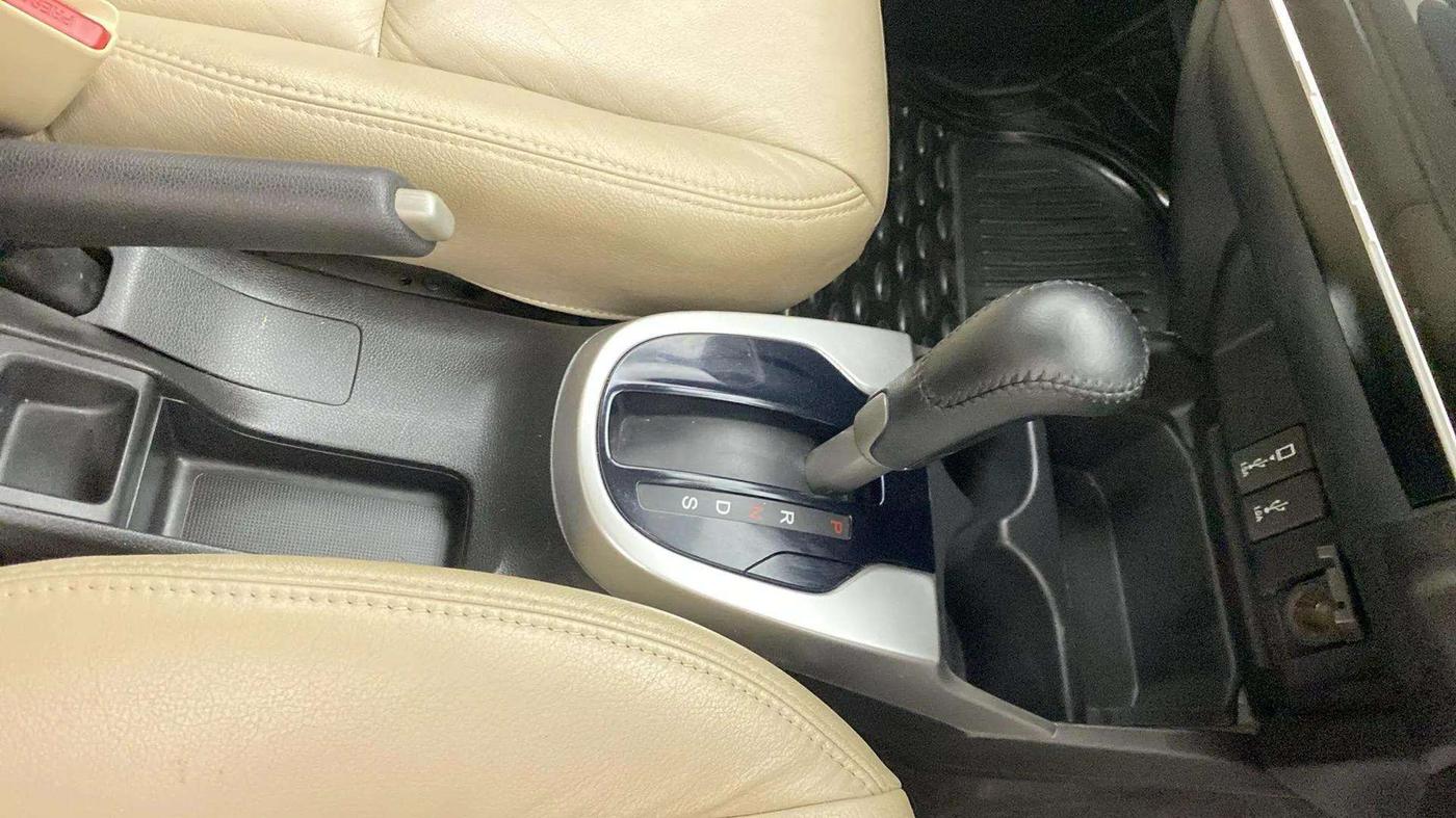 2019 Honda Jazz 1.2L I-VTEC VX CVT, Petrol, Automatic, 44,790 km, Gear Lever