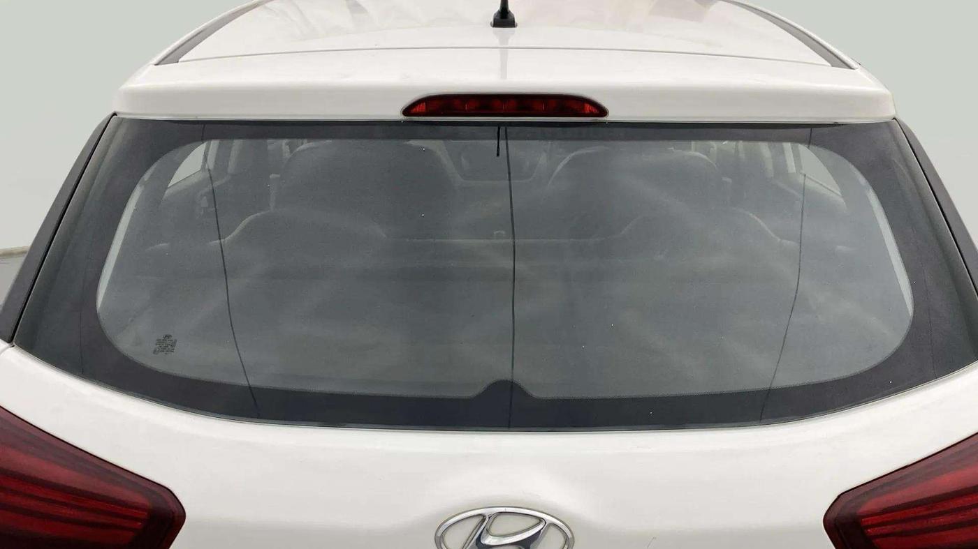 2019 Hyundai Elite i20 ERA 1.2, Petrol, Manual, 43,828 km, Rear Windshield