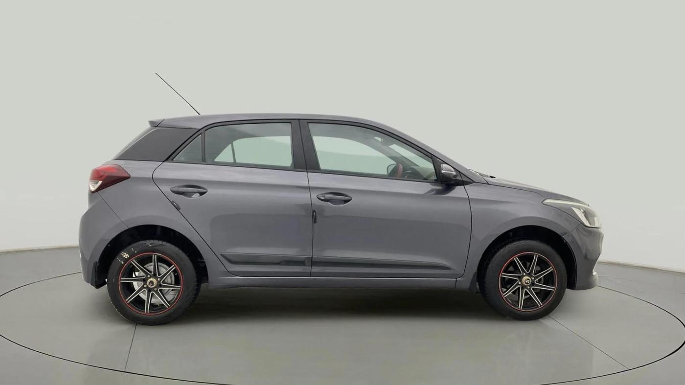 2015 Hyundai Elite i20 SPORTZ 1.2, Petrol, Manual, 92,824 km, Right Side View
