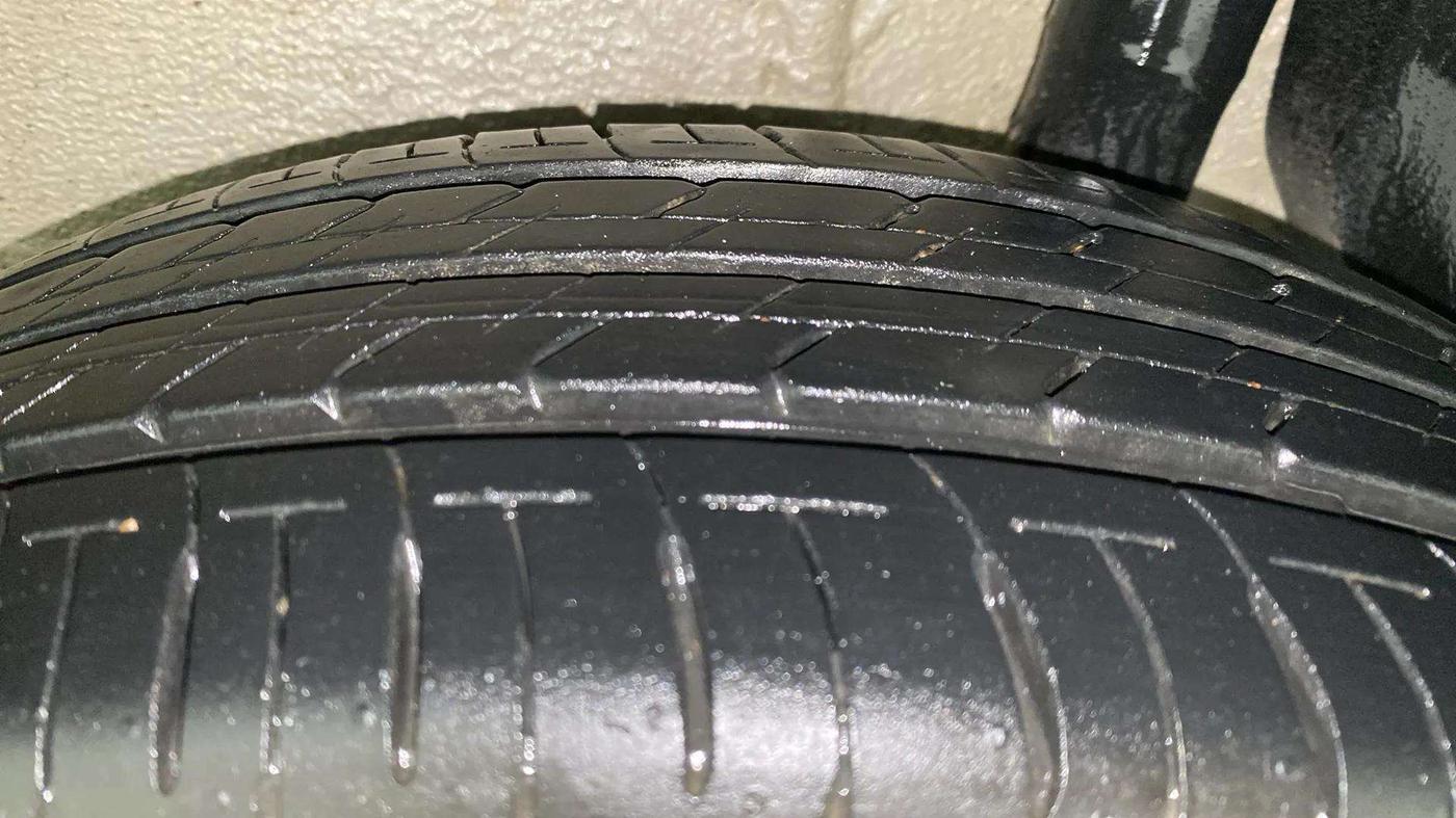 2019 Maruti IGNIS ZETA 1.2 AMT, Petrol, Automatic, 13,009 km, Left Rear Tyre Tread