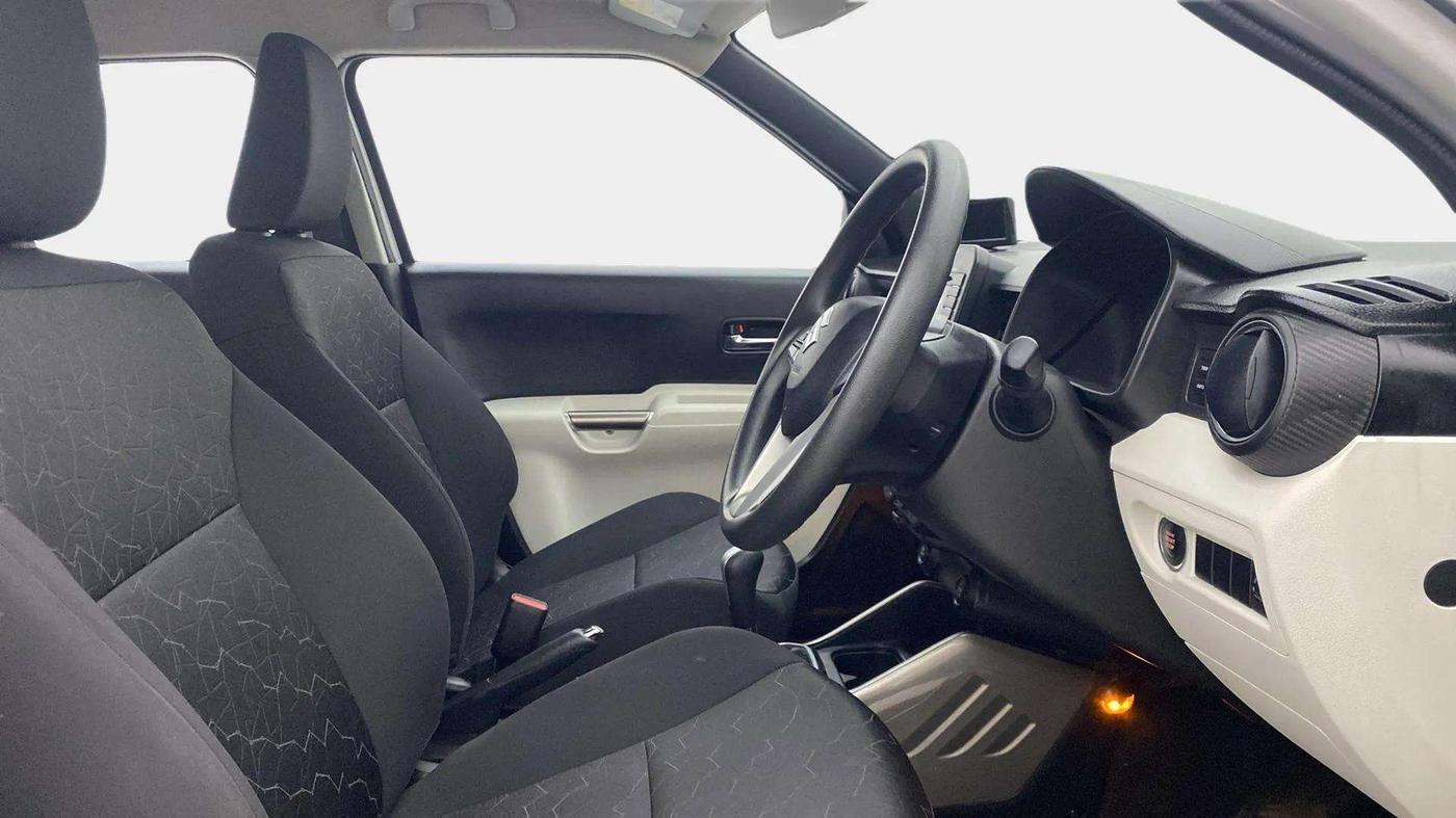 2019 Maruti IGNIS ZETA 1.2 AMT, Petrol, Automatic, 13,009 km, Right Side Front Door Cabin