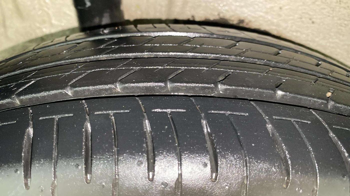 2019 Maruti IGNIS ZETA 1.2 AMT, Petrol, Automatic, 13,009 km, Right Rear Tyre Tread