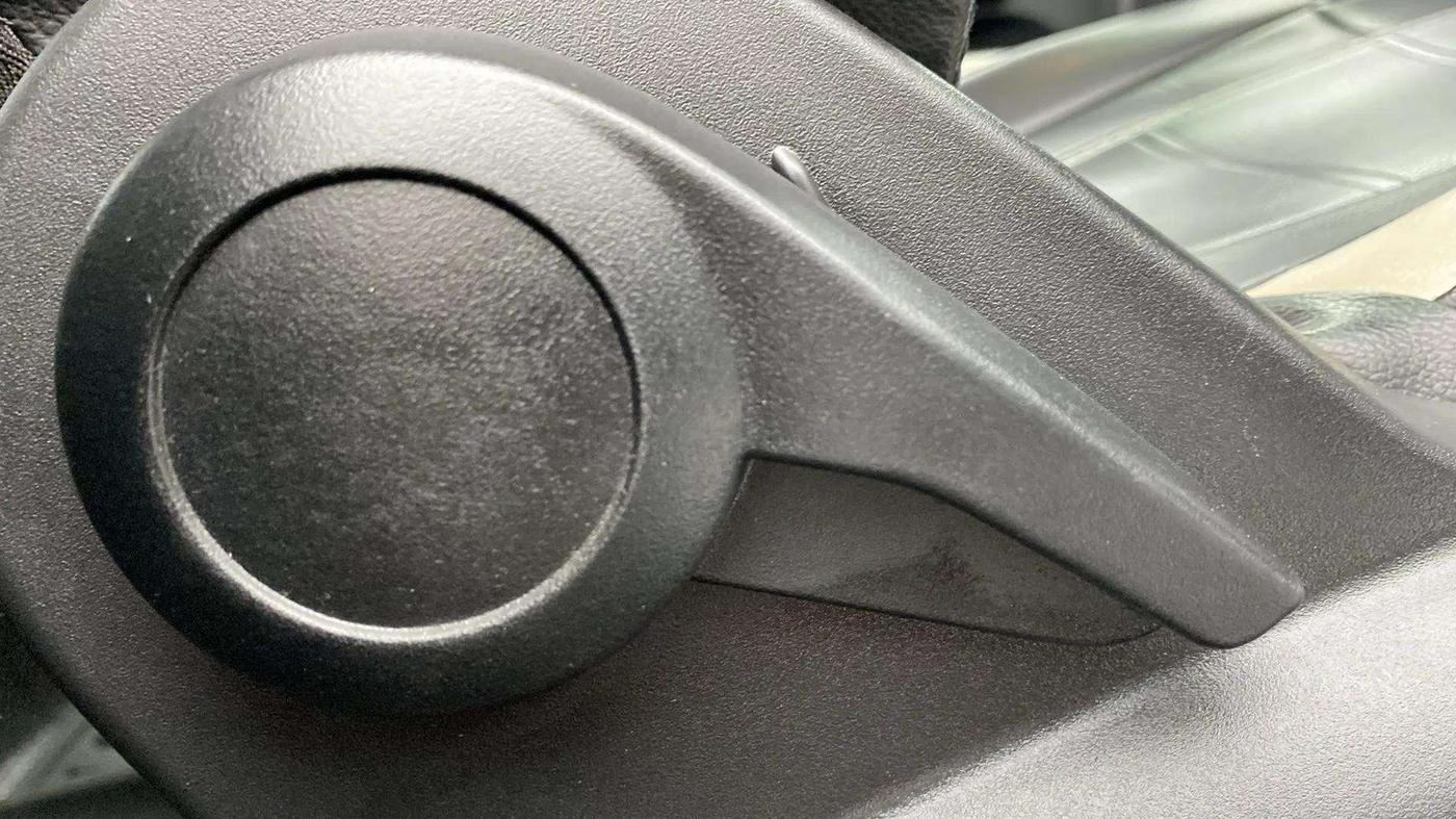 2023 Tata PUNCH PURE MT, Petrol, Manual, 22,790 km, Driver Side Adjustment Panel