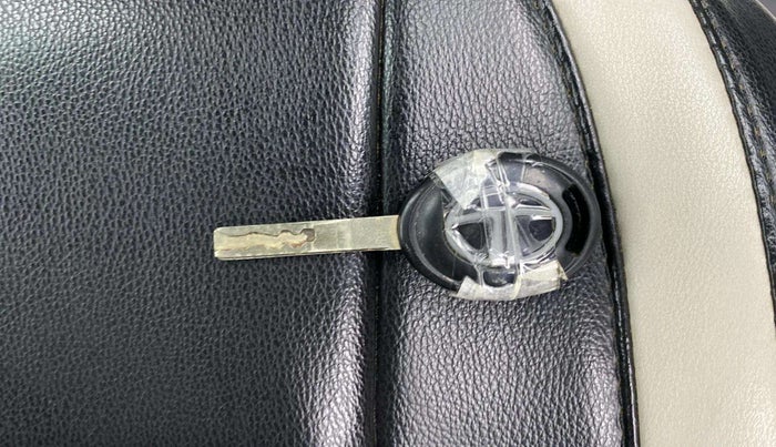 2023 Tata PUNCH PURE MT, Petrol, Manual, 22,500 km, Key Close Up