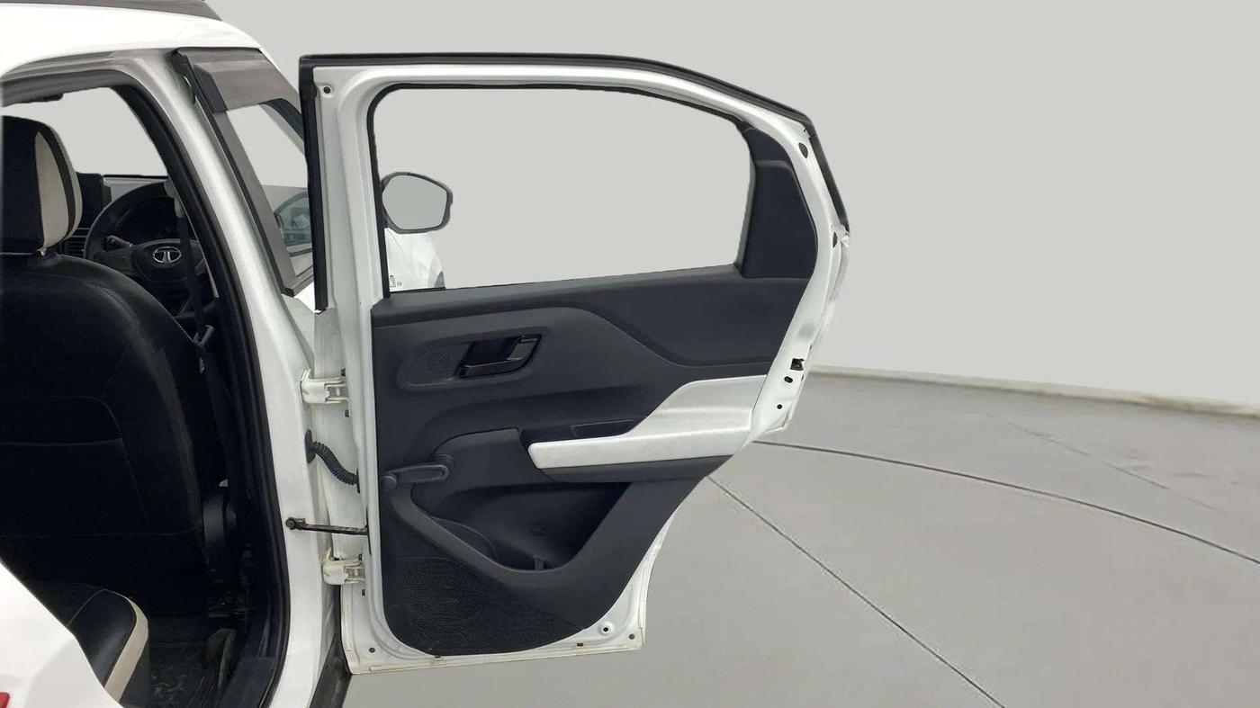 2023 Tata PUNCH PURE MT, Petrol, Manual, 22,790 km, RHS Rear Door