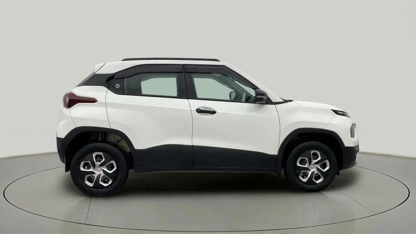 2023 Tata PUNCH PURE MT, Petrol, Manual, 22,790 km, Right Side View
