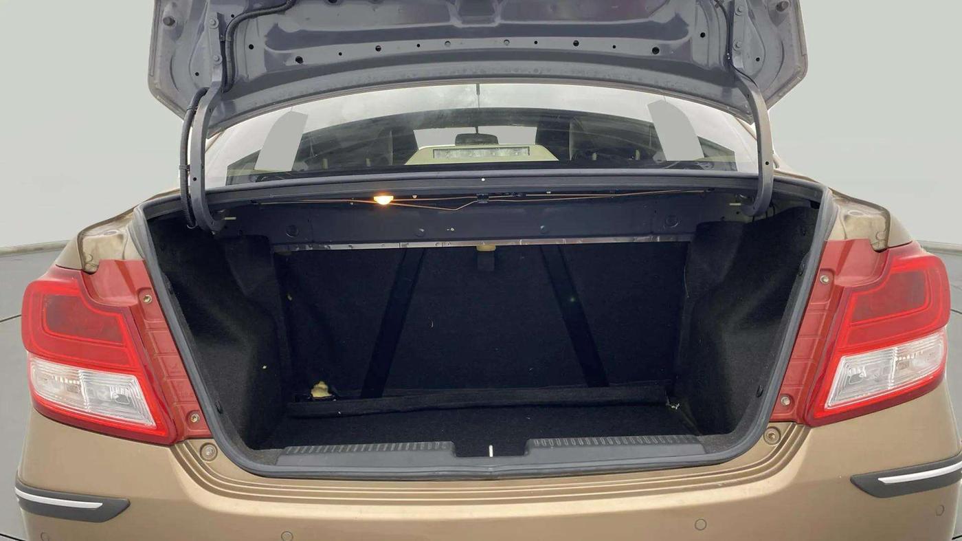 2020 Maruti Dzire VXI, Petrol, Manual, 25,113 km, Boot Inside
