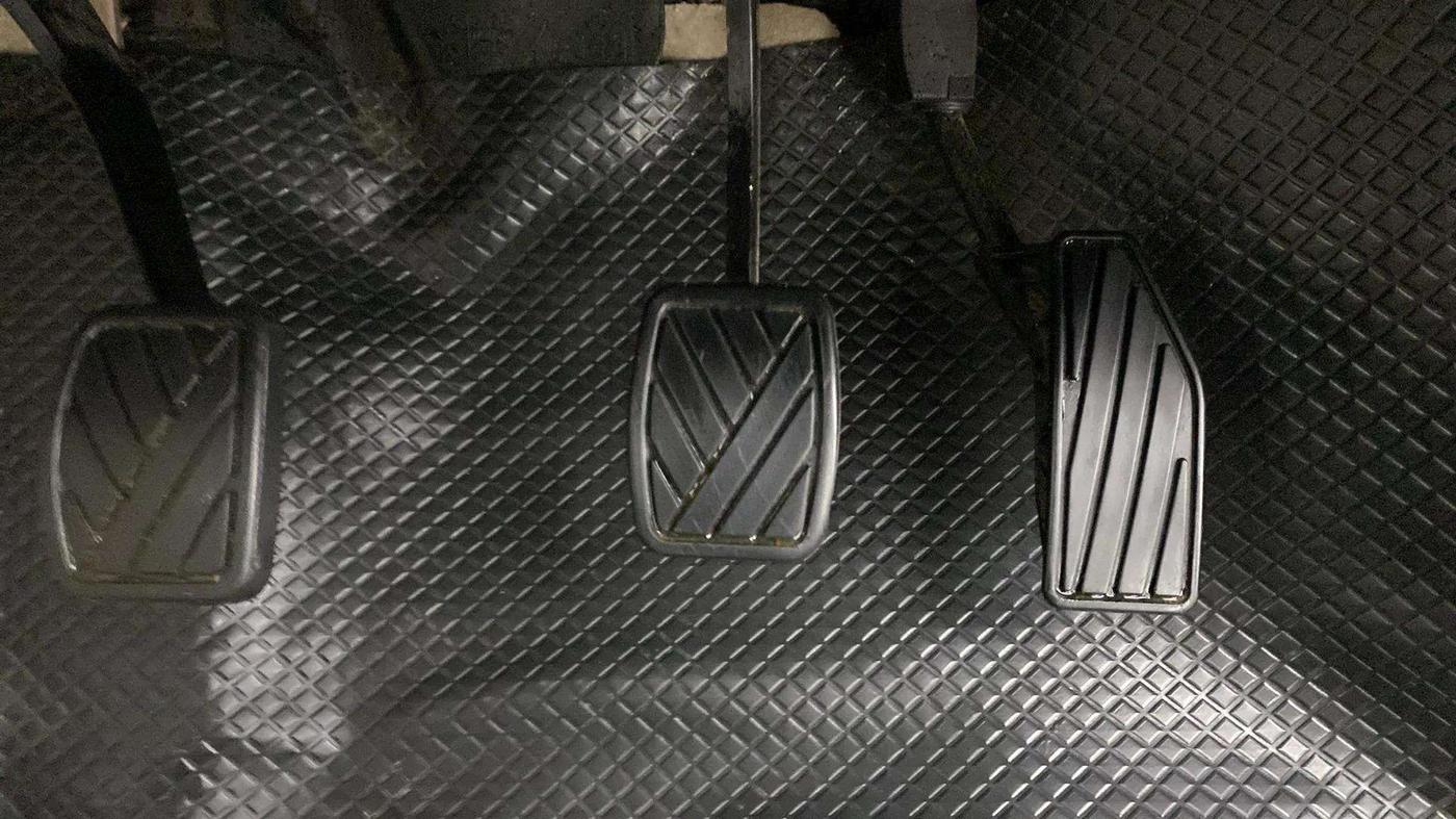 2020 Maruti Dzire VXI, Petrol, Manual, 25,113 km, Pedals