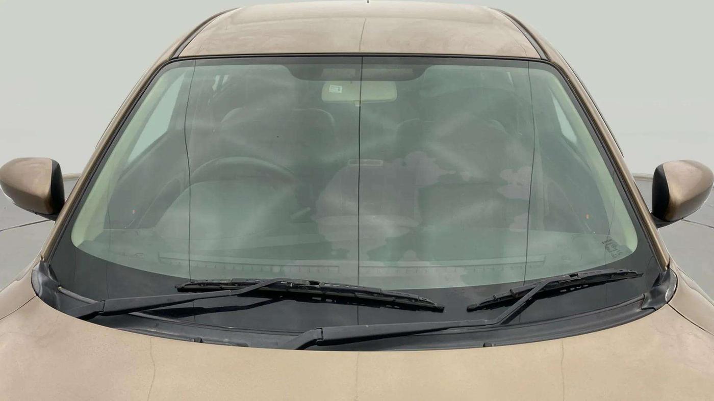 2020 Maruti Dzire VXI, Petrol, Manual, 25,113 km, Front Windshield