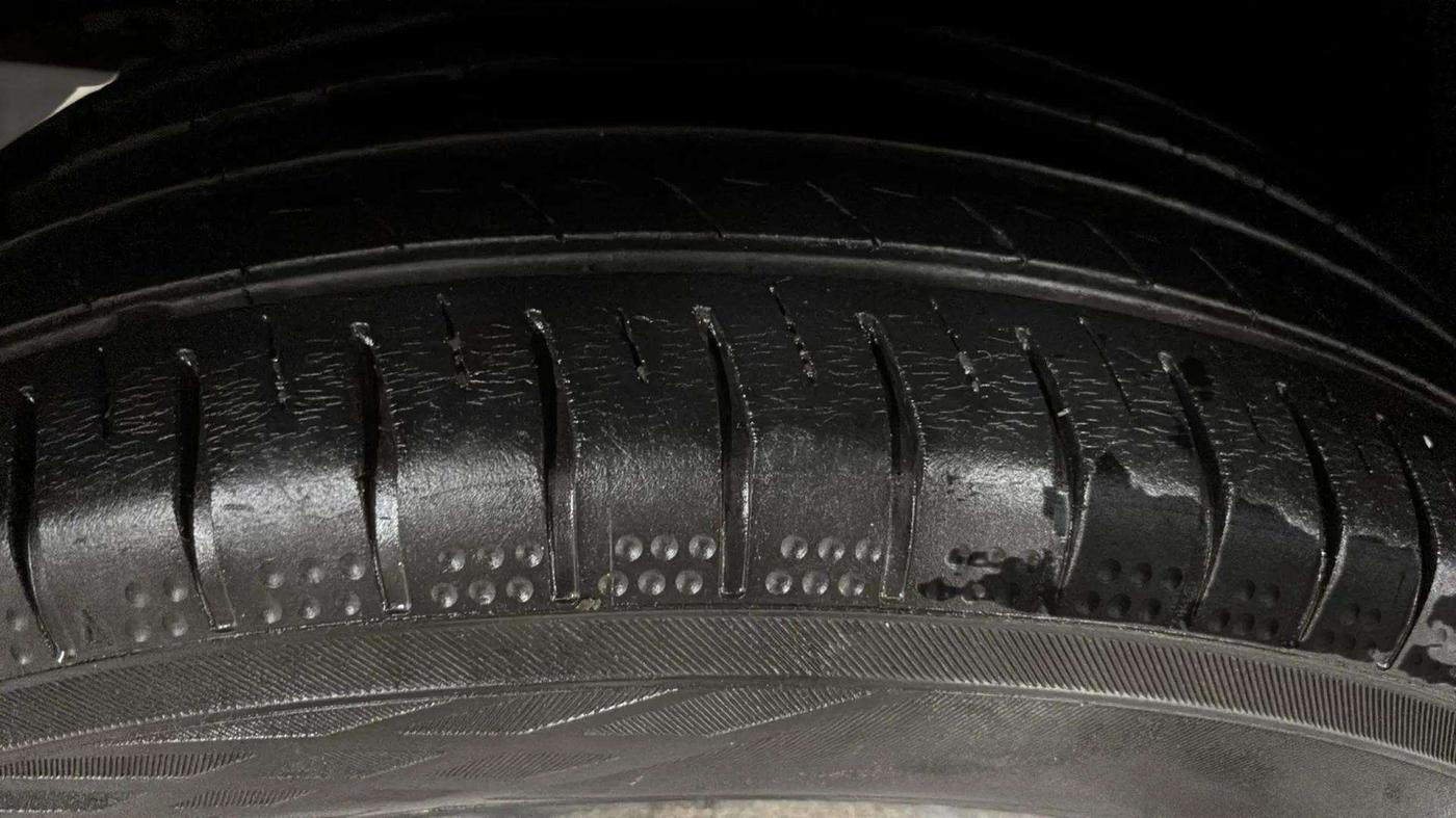 2017 Maruti Baleno DELTA PETROL 1.2, Petrol, Manual, 60,351 km, Right Rear Tyre Tread