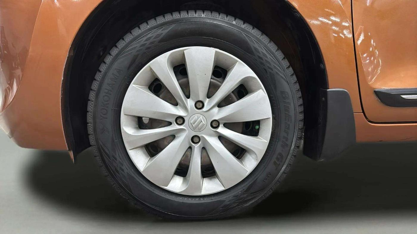 2017 Maruti Baleno DELTA PETROL 1.2, Petrol, Manual, 60,351 km, Left Front Wheel