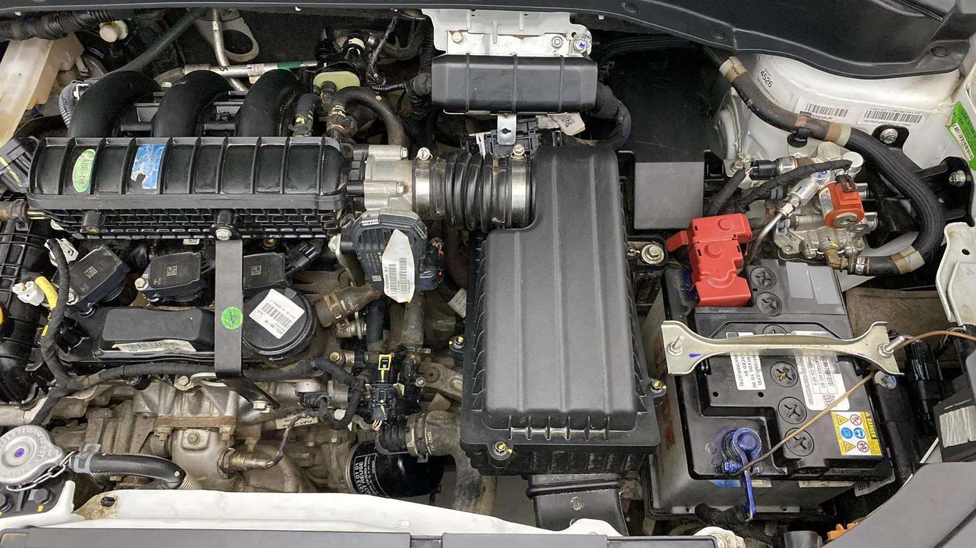 2024 Tata PUNCH ADVENTURE MT CNG , CNG, Manual, 23,270 km, Engine View - Left