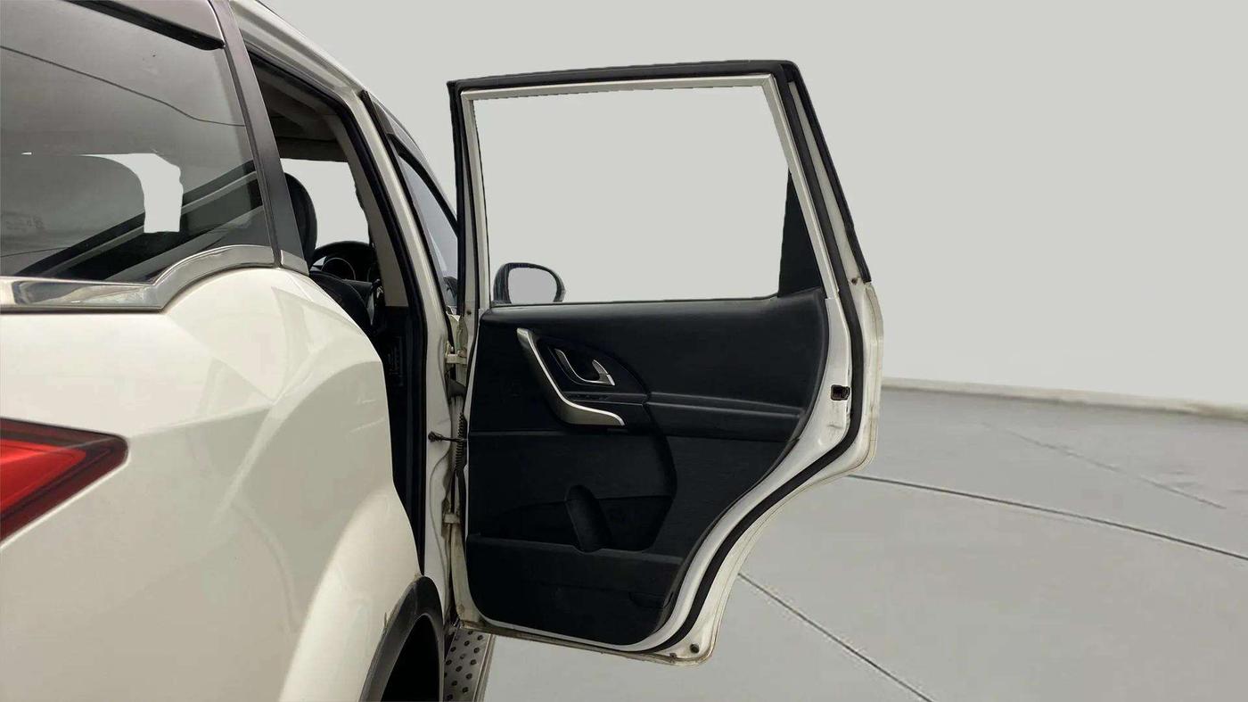 2019 Mahindra XUV500 W9, Diesel, Manual, 47,557 km, RHS Rear Door