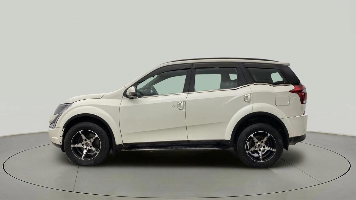 2019 Mahindra XUV500 W9, Diesel, Manual, 47,557 km, Left Side